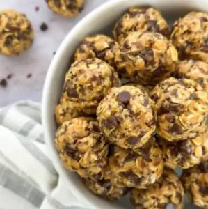 كرات الطاقة بزبدة الفول السوداني